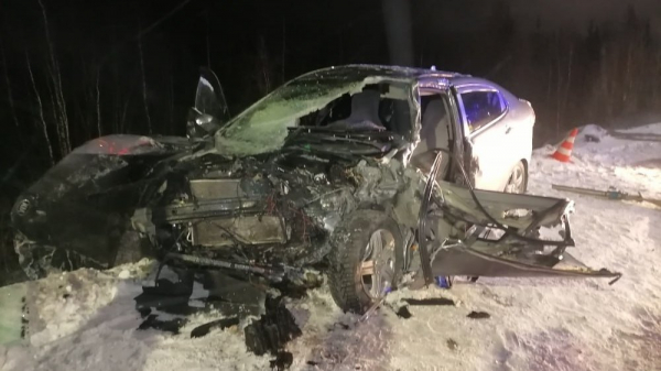 В Салехарде в аварии с маршрутным автобусом погиб человек