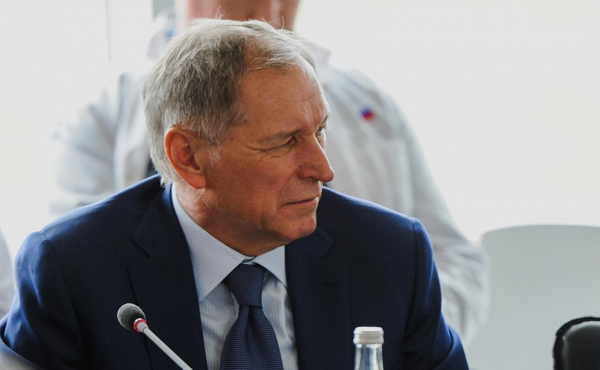 Read more about the article Суд взыскал ₽4 млрд с экс-главы «ЮГК» и других по иску Генпрокуратуры